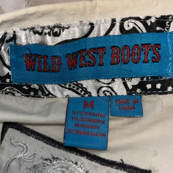 Wild West Western Wear NWOT White Cowboy Shirt, Embroidered Horse Logo, Medium - Picture 9 of 9